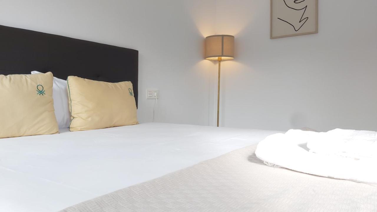 Апартаменты Del Parque Flats Urban Corner Малага Экстерьер фото