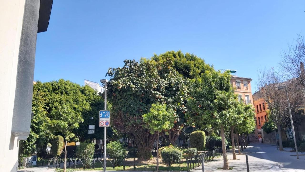 Апартаменты Del Parque Flats Urban Corner Малага Экстерьер фото