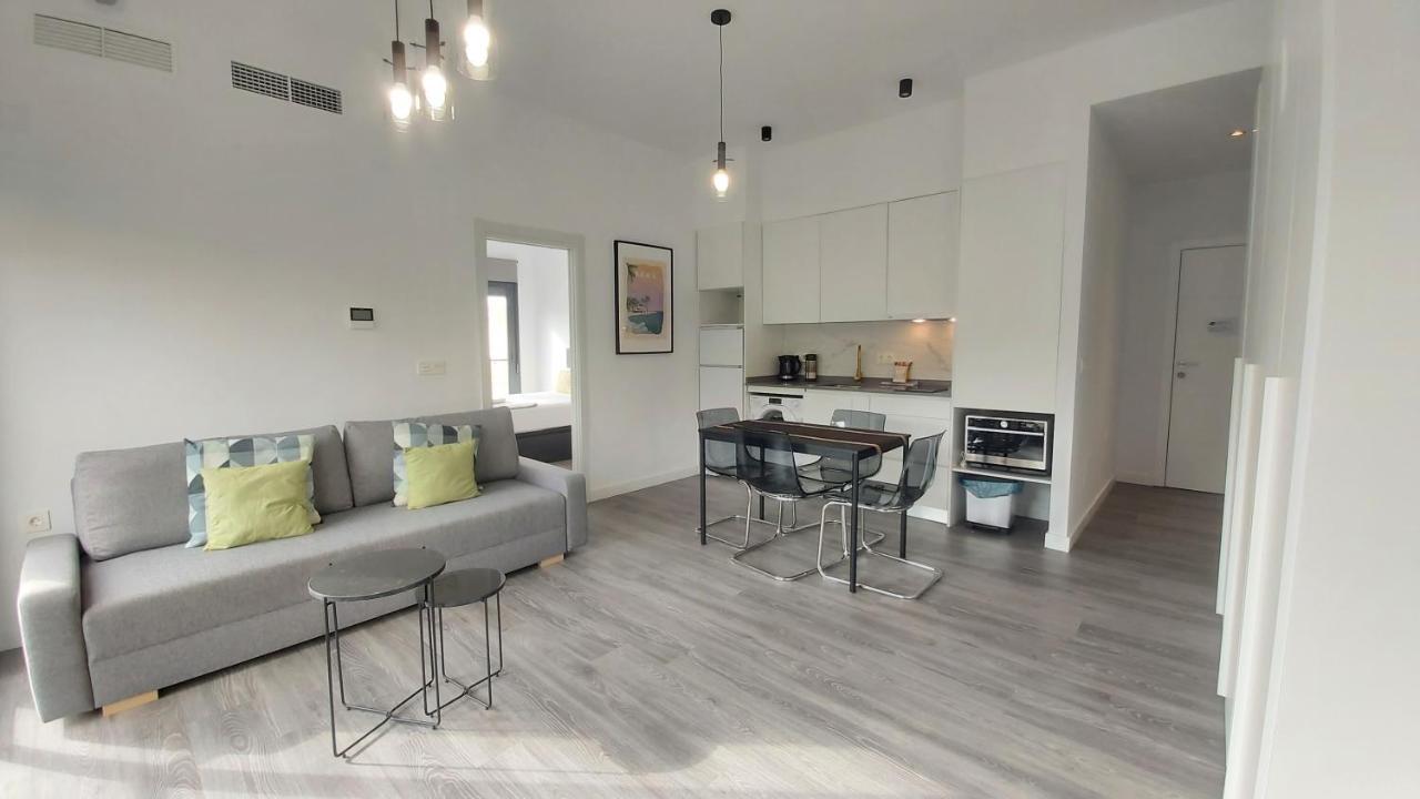 Апартаменты Del Parque Flats Urban Corner Малага Экстерьер фото